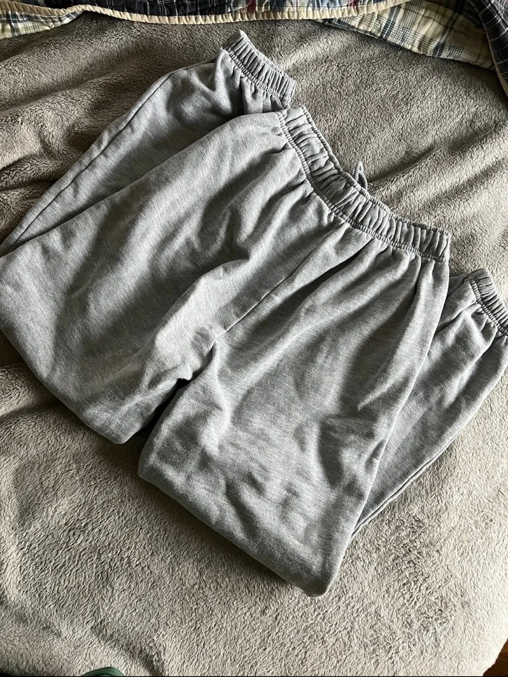 Alo Yoga Accolade Sweatpant Athletic Heather Grey XS